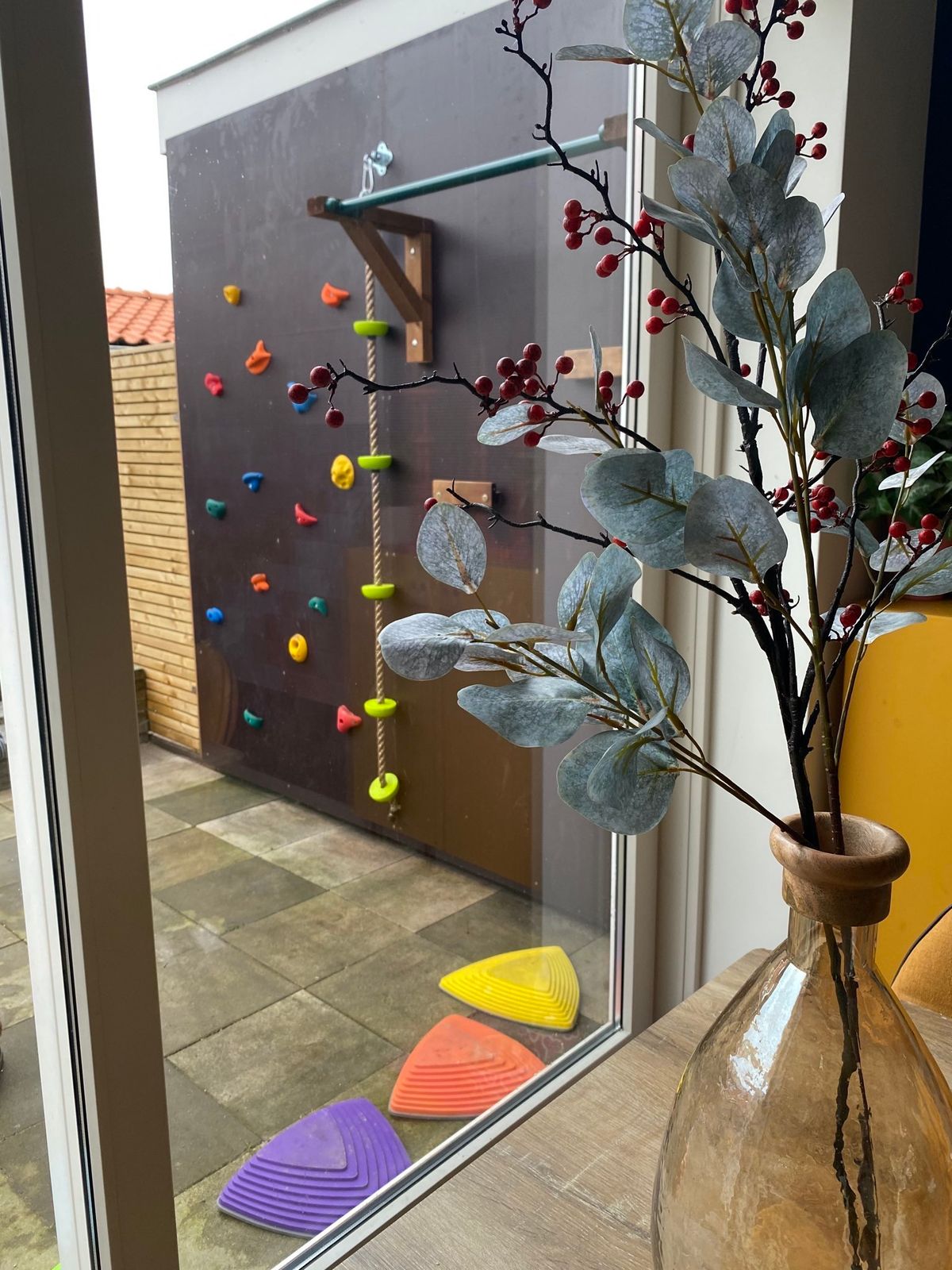 Klimmuur kinderen achtertuin